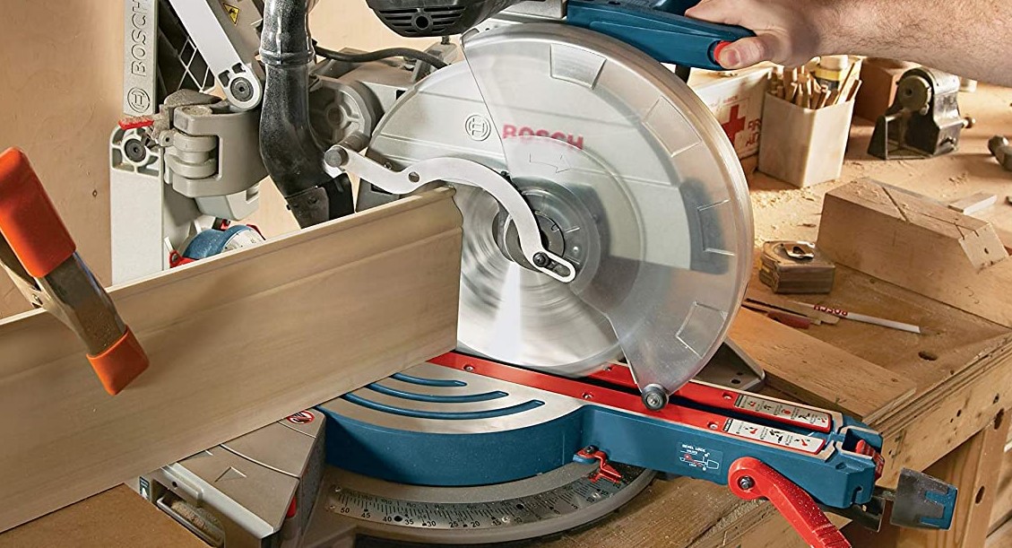 What Is the Difference Between a Single Bevel and a Dual Bevel Miter Saw