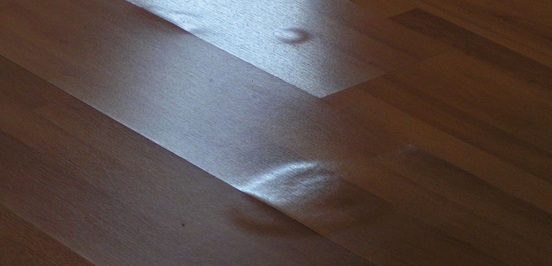 How To Repair Swollen Laminate Flooring, Can You Fix Water Damage On Laminate Floor